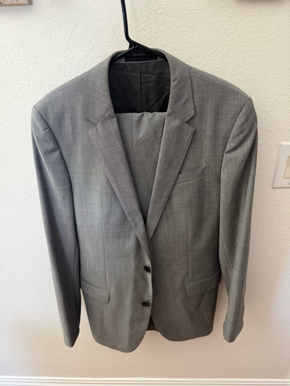 Hugo Boss Men's Light Gray Two-Button Suit Jacket
